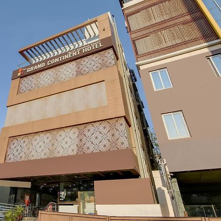 Hotel The Grand Continent Bangalore Esterno foto