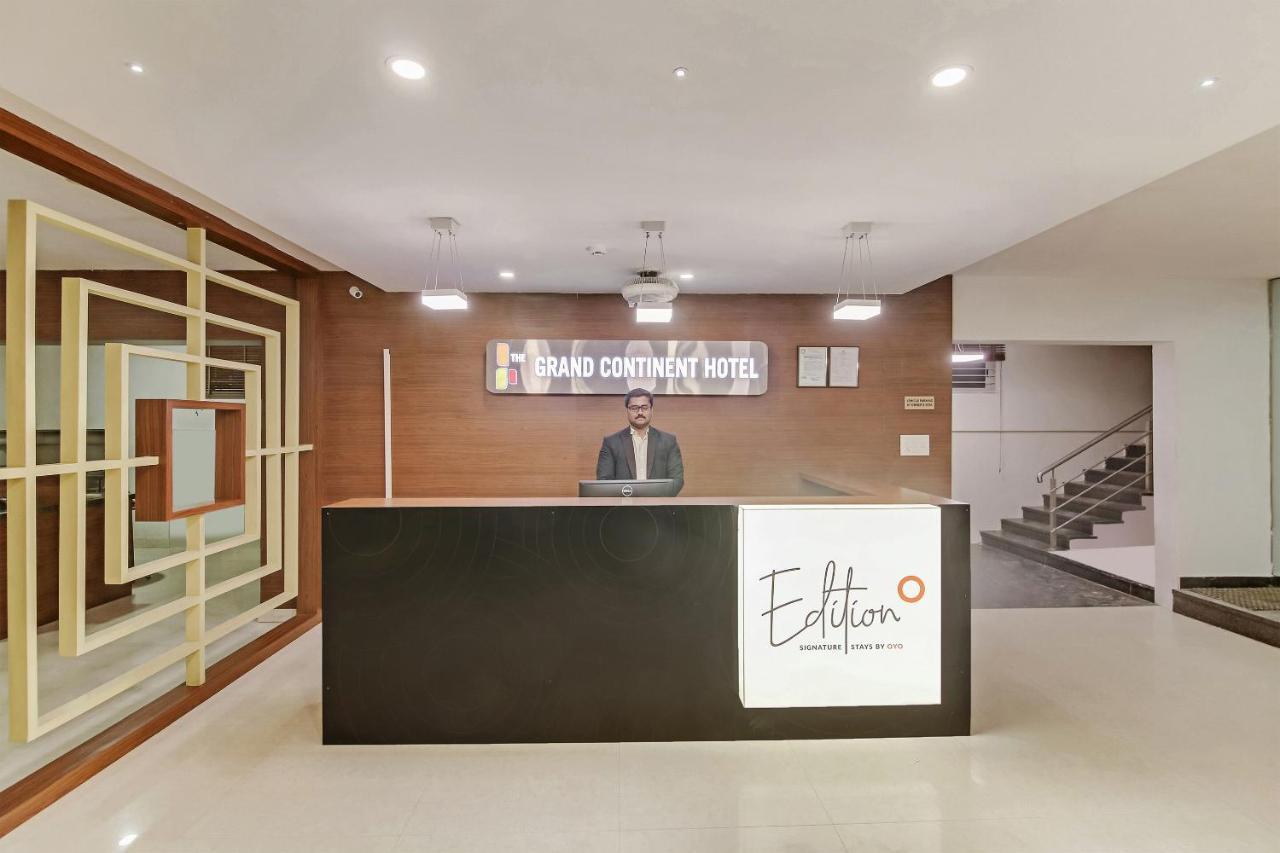 Hotel The Grand Continent Bangalore Esterno foto