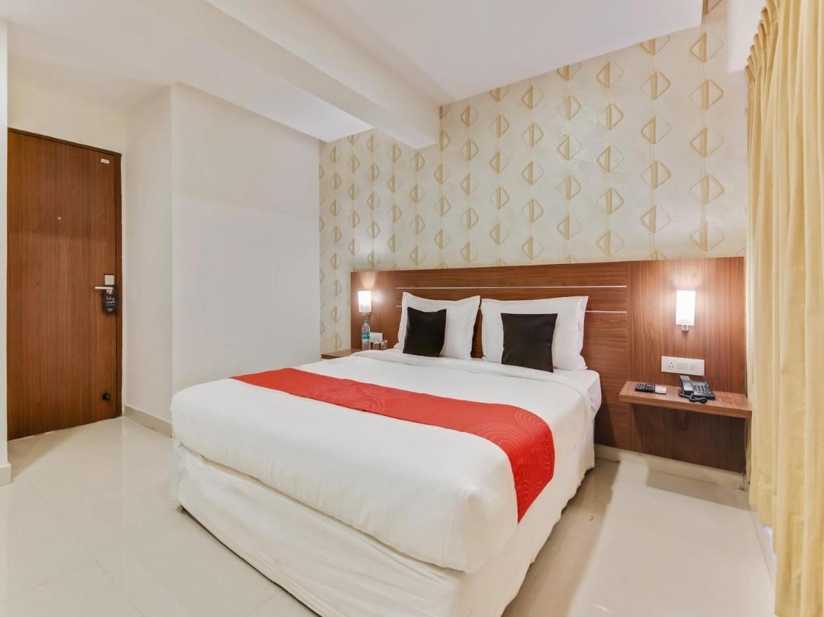 Hotel The Grand Continent Bangalore Esterno foto