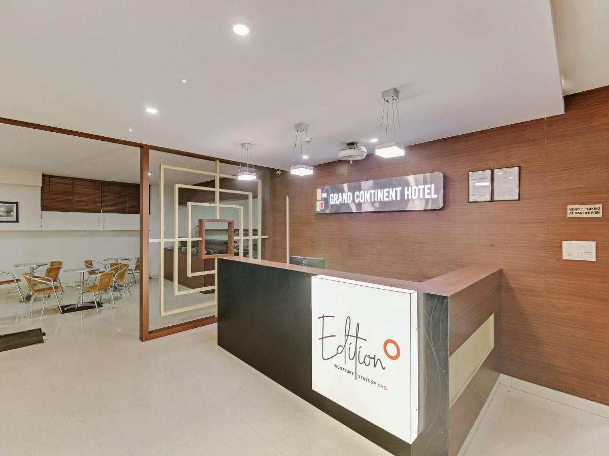 Hotel The Grand Continent Bangalore Esterno foto