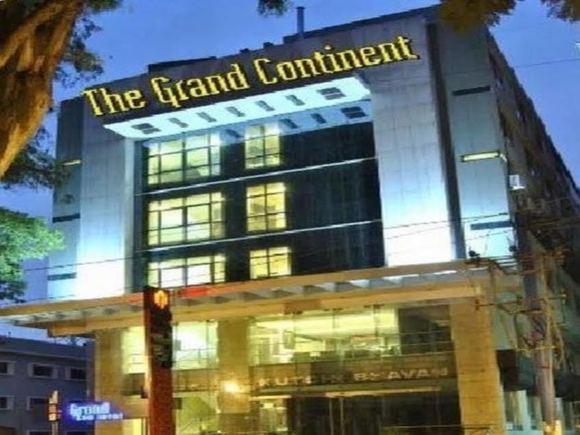 Hotel The Grand Continent Bangalore Esterno foto
